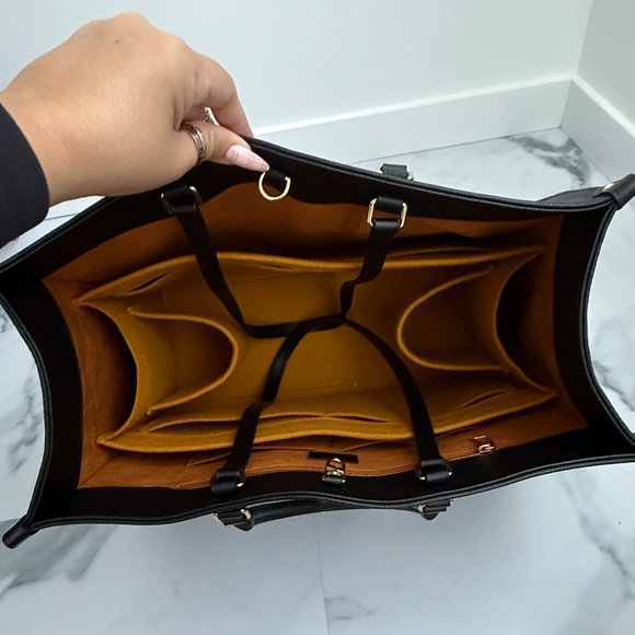 SOLD!!! 🖤 LOUIS VUITTON ON THE GO GM EMPREINTE - black - Picture 16 of 16